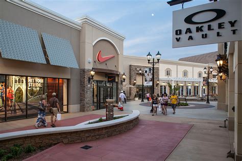 charlotte premium outlets new stores.